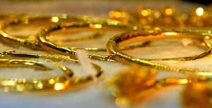 Gold prices surpass VND37 8 million per tael